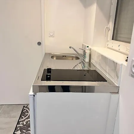 Appartamento T2 Situe Au Centre De